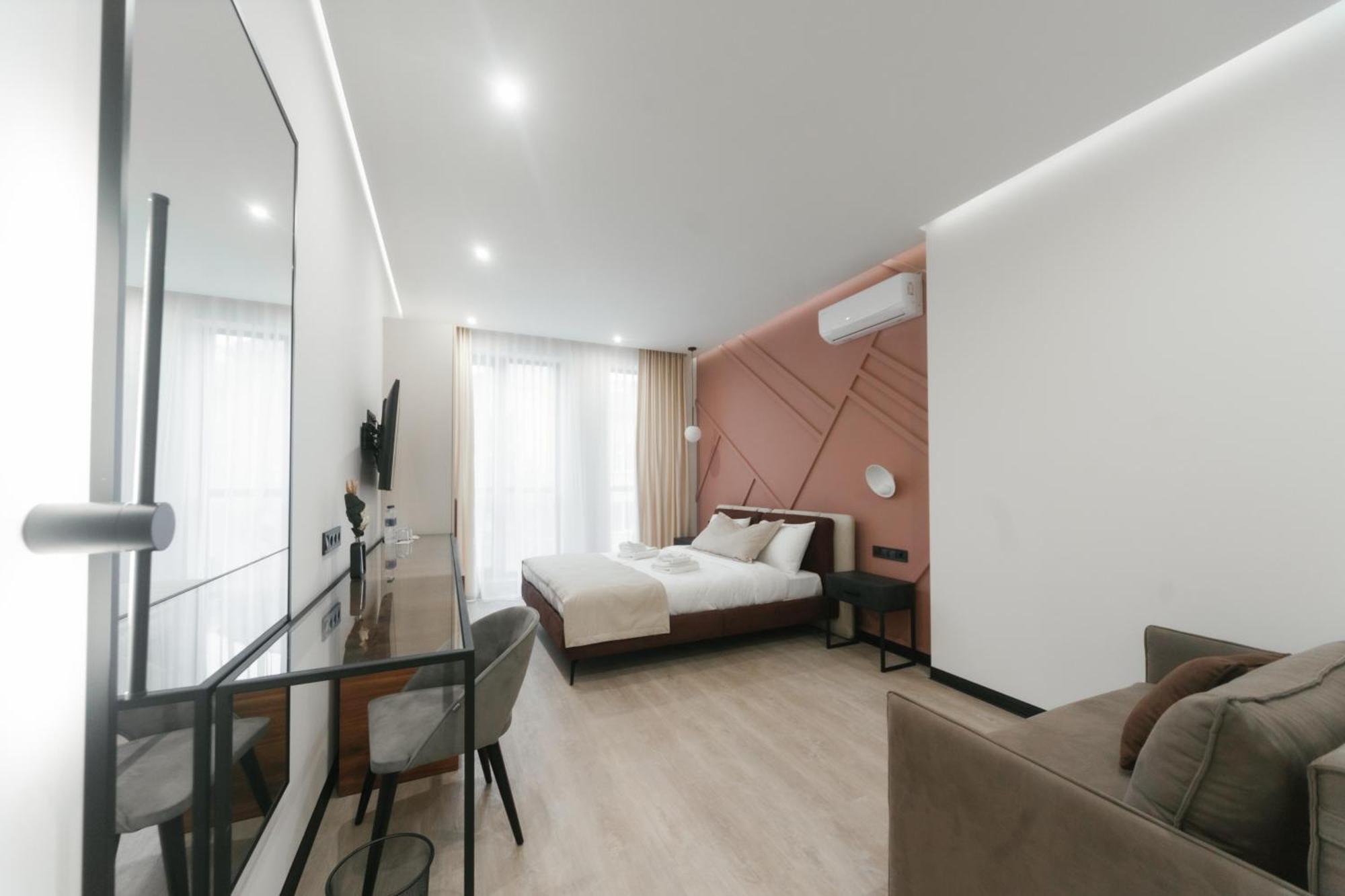 Select Hotel Lviv Extérieur photo