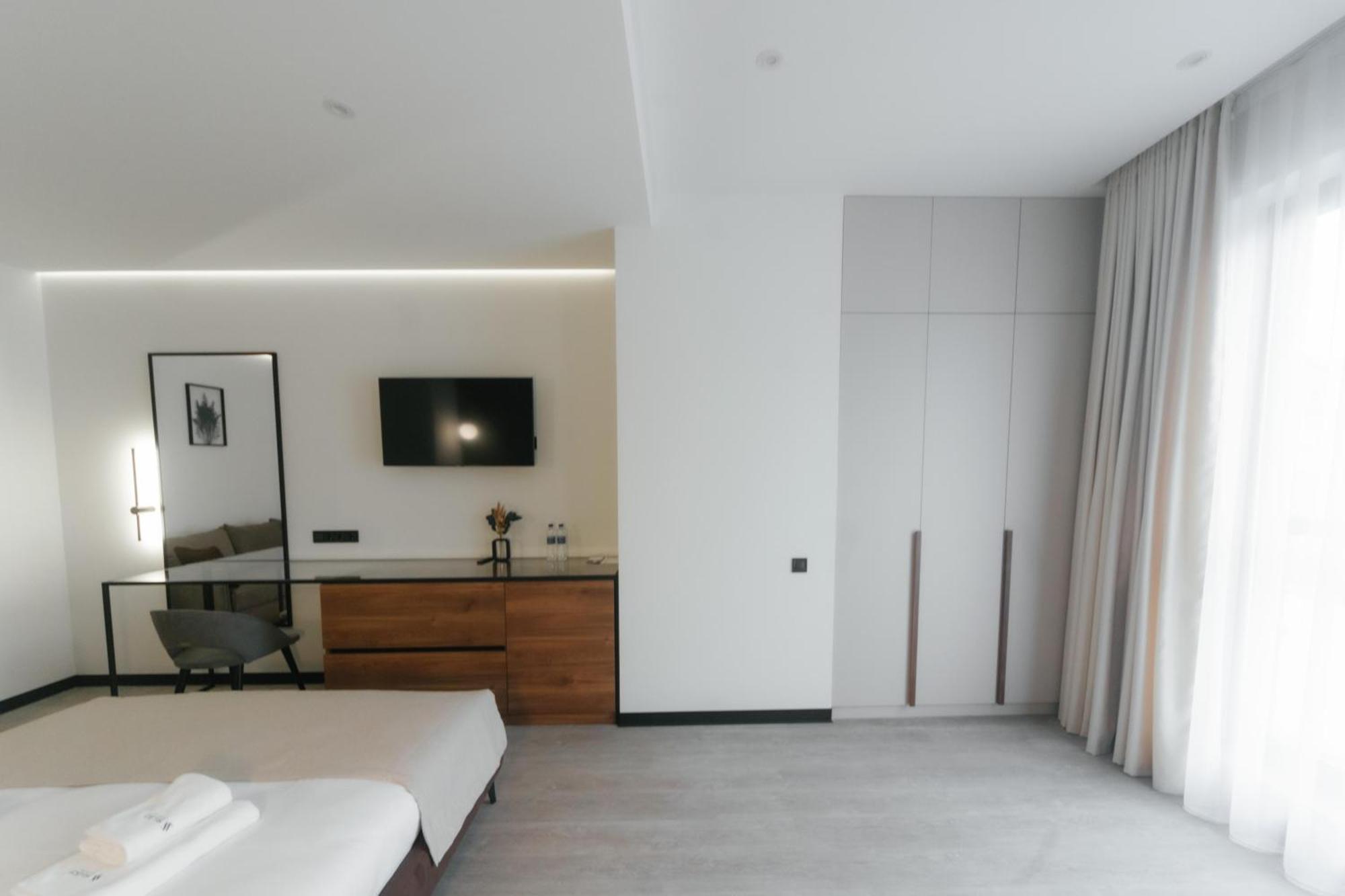 Select Hotel Lviv Extérieur photo