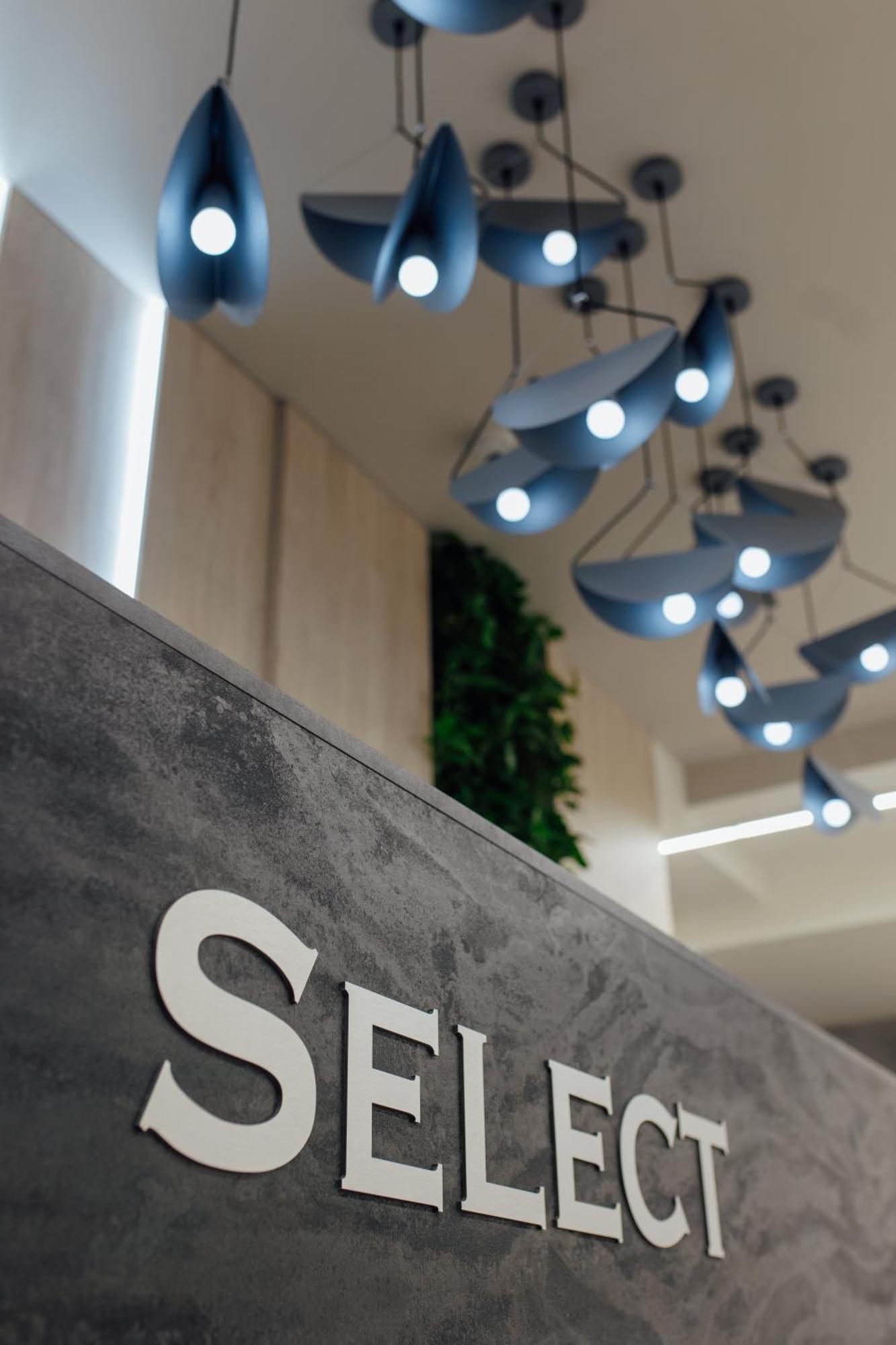 Select Hotel Lviv Extérieur photo